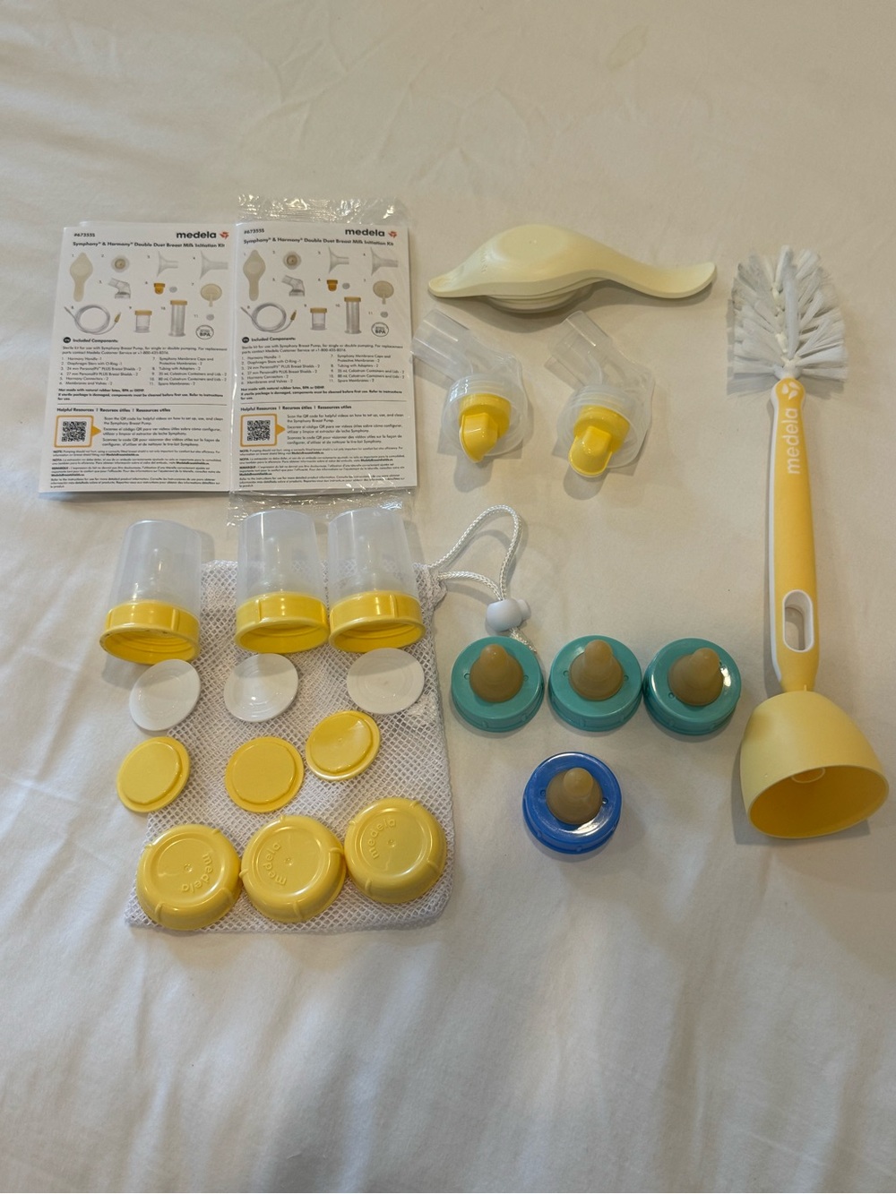 Medela bottle accessories lot